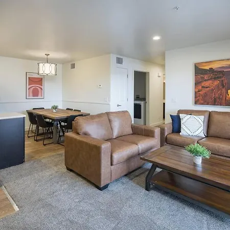 6E Family Friendly Redcliff Condo, Pool & Hot Tub Moab Exterior photo
