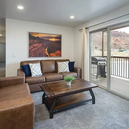 6E Family Friendly Redcliff Condo, Pool & Hot Tub Moab Exterior photo